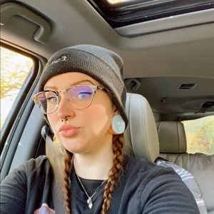 Meet your Posher, Karina